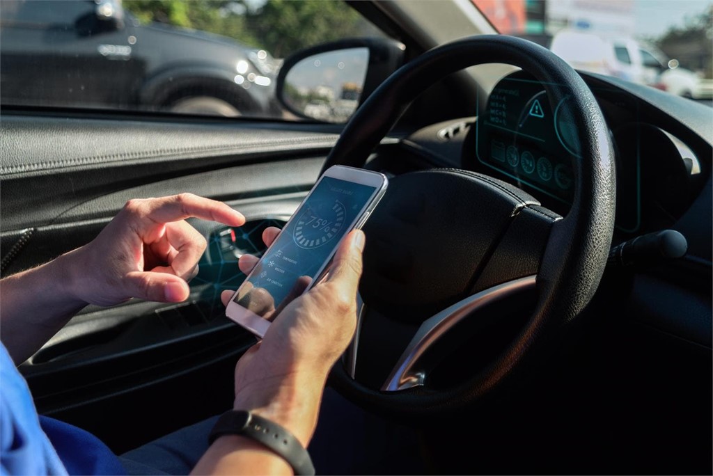 Cómo integrar tu smartphone con el sistema multimedia de tu automóvil