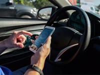 Cómo integrar tu smartphone con el sistema multimedia de tu automóvil