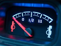 ¿Es hora de cambiar tu indicador de combustible? Señales de alerta a tener en cuenta